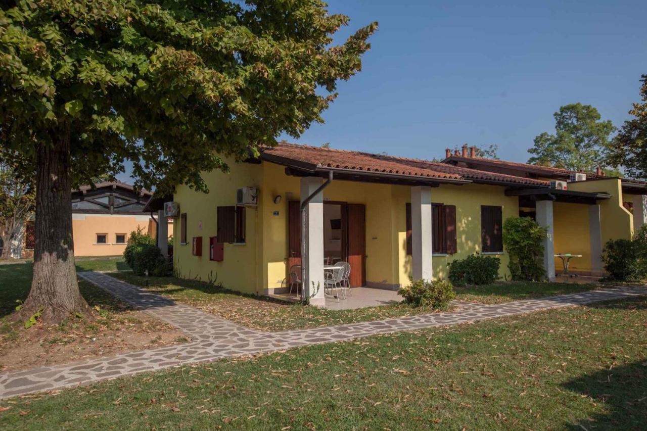 Holiday Homes In Sirmione/Gardasee 22174 Bagian luar foto