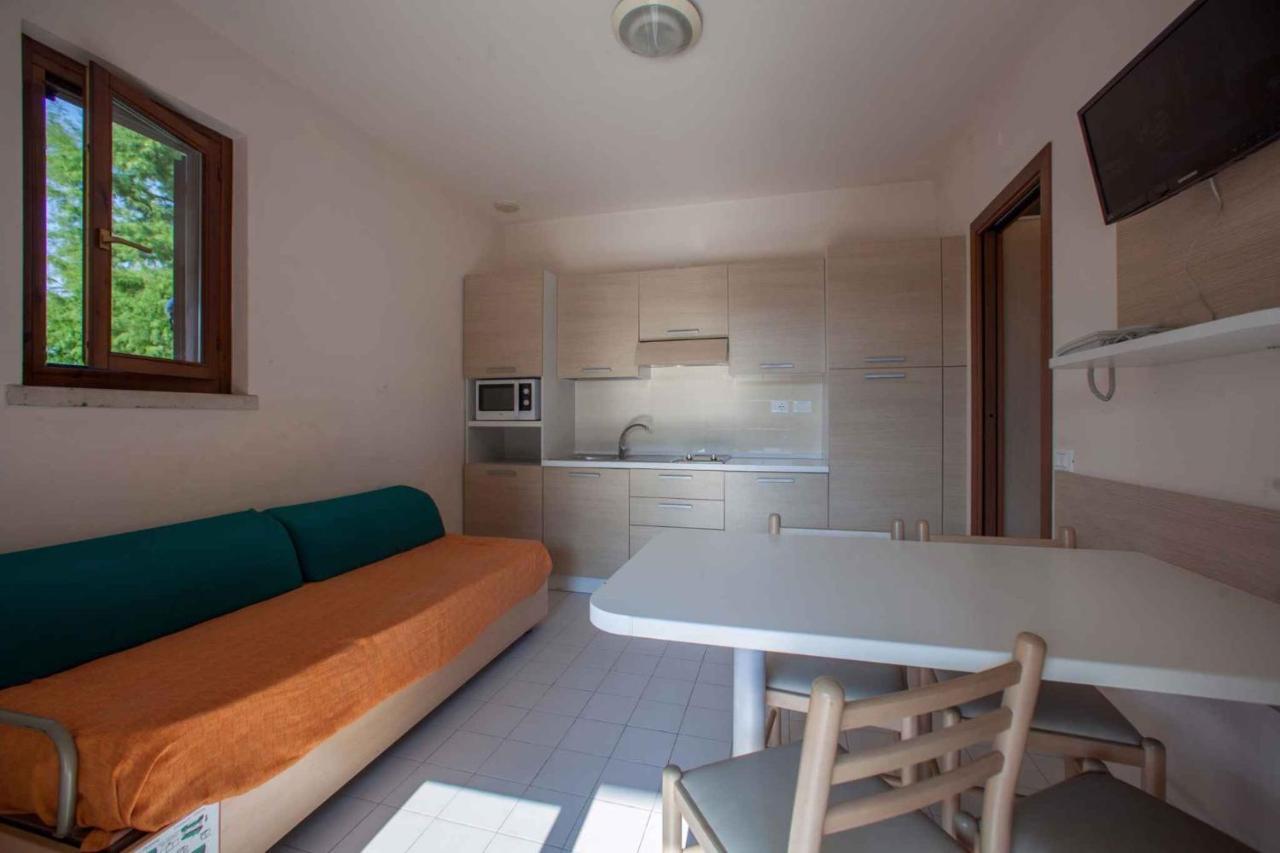 Holiday Homes In Sirmione/Gardasee 22174 Bagian luar foto