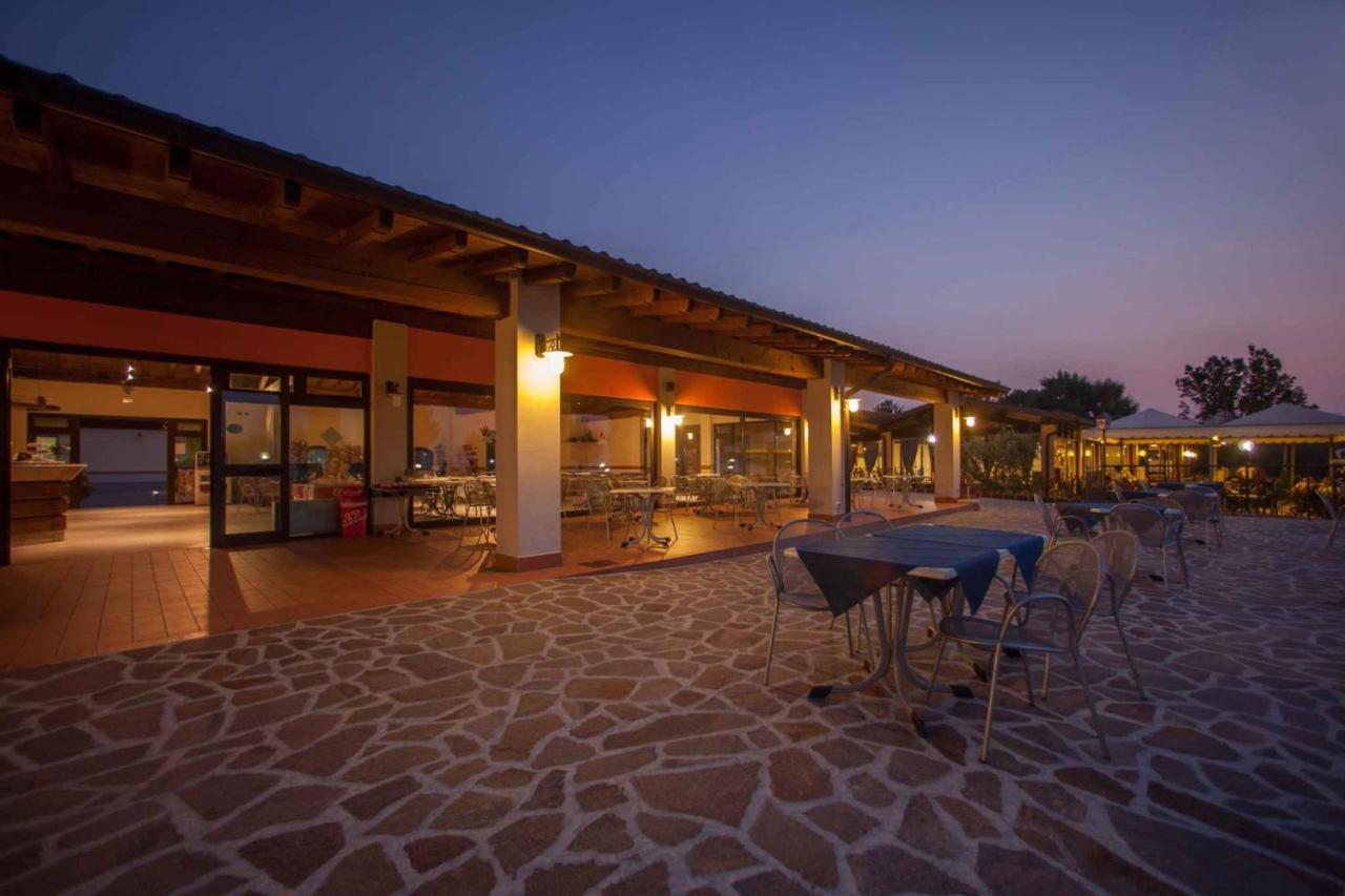 Holiday Homes In Sirmione/Gardasee 22174 Bagian luar foto